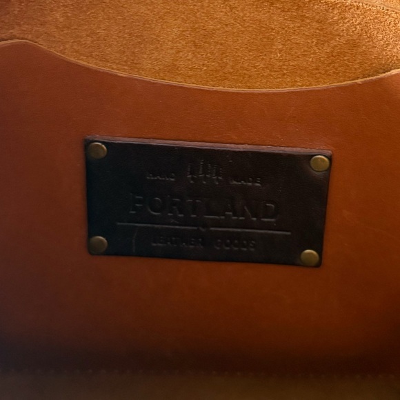 Portland Leather Tote Purse - Picture 3 of 4